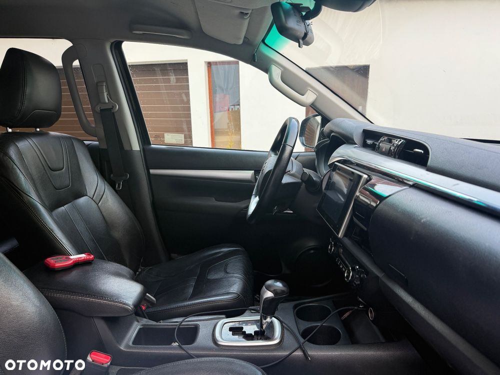 Toyota Hilux 2.4 D-4D Double Cab SR5 4x4 - 2