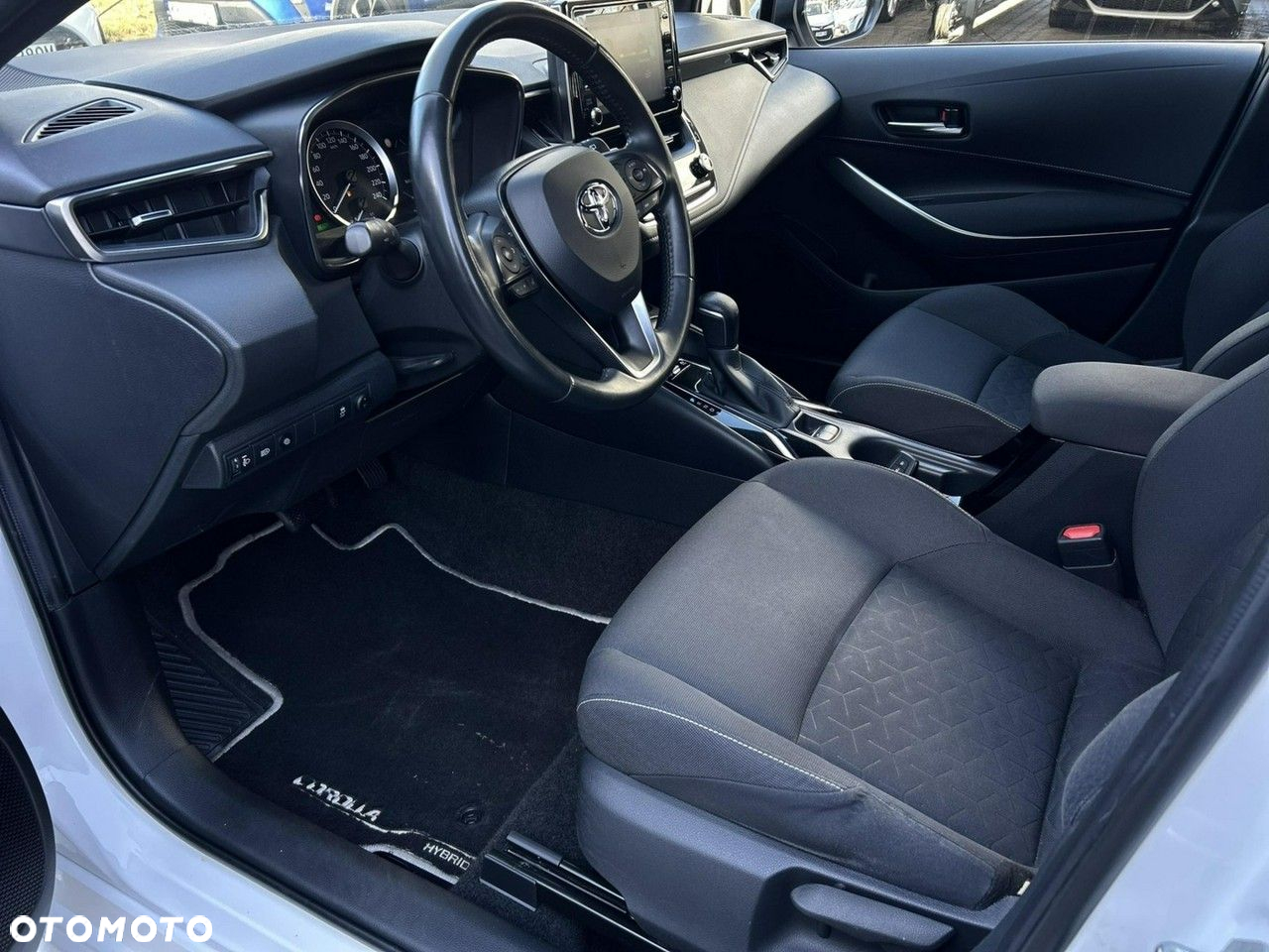 Toyota Corolla - 11