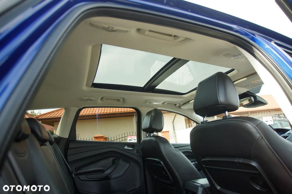 Ford Kuga 2.0 TDCi 4x4 Titanium - 38