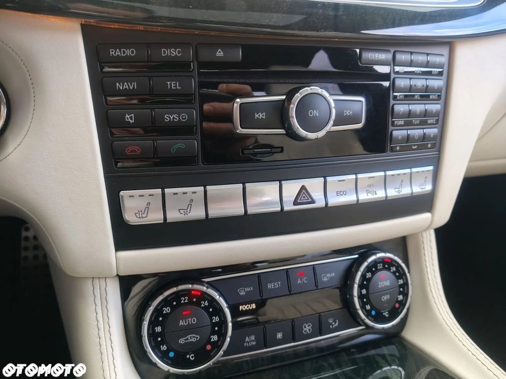 Mercedes-Benz CLS 500 4-Matic 7G-TRONIC - 29
