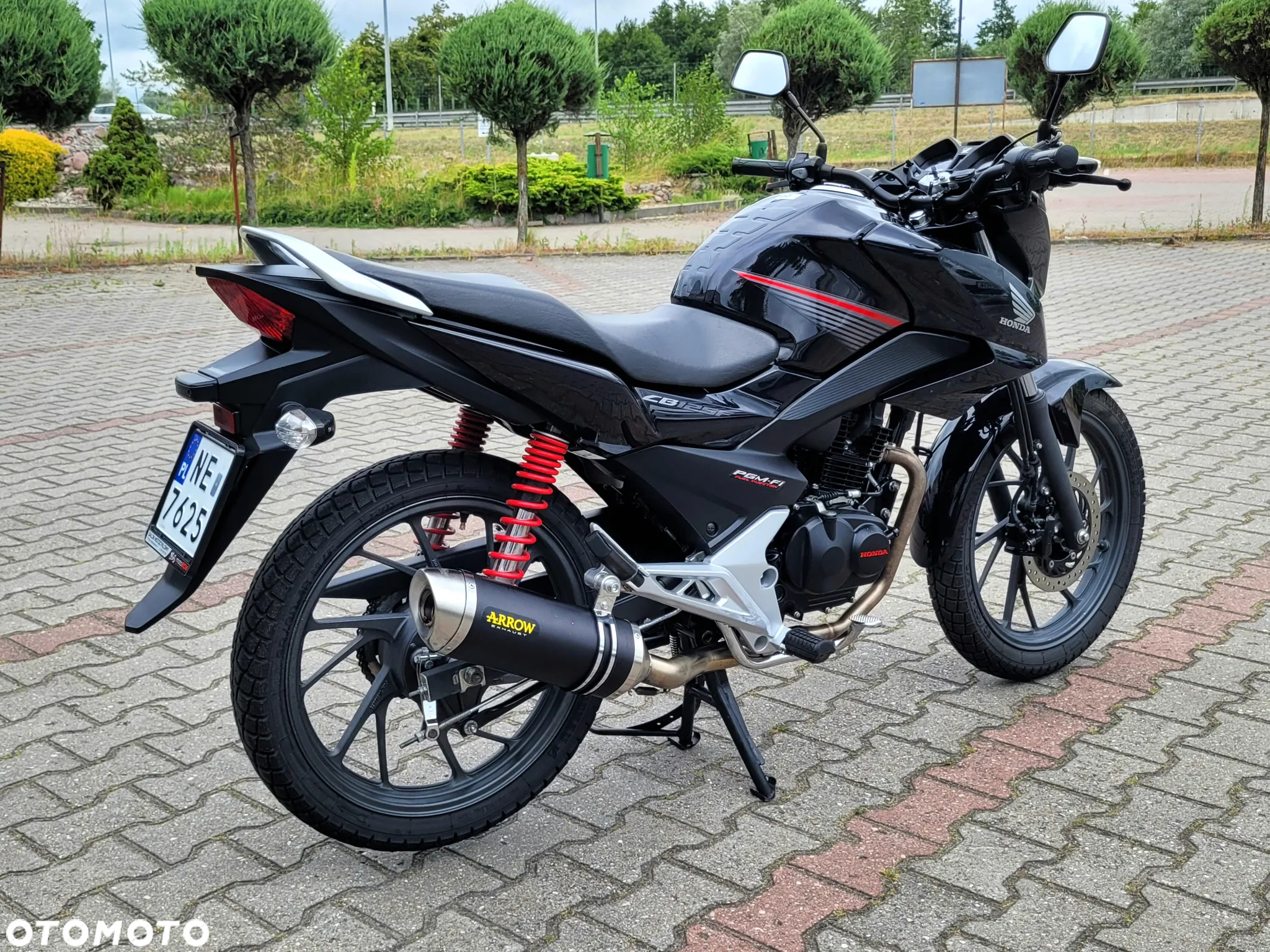 Honda CBF - 4