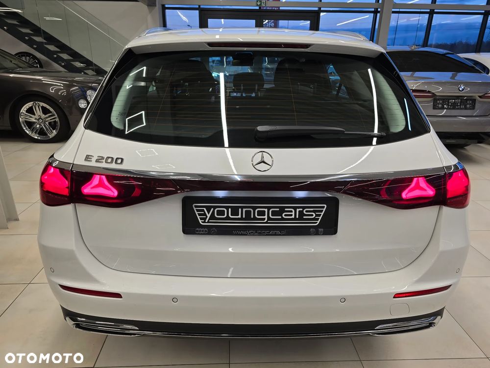 Mercedes-Benz Klasa E 200 9G-TRONIC Edition AVANTGARDE - 7