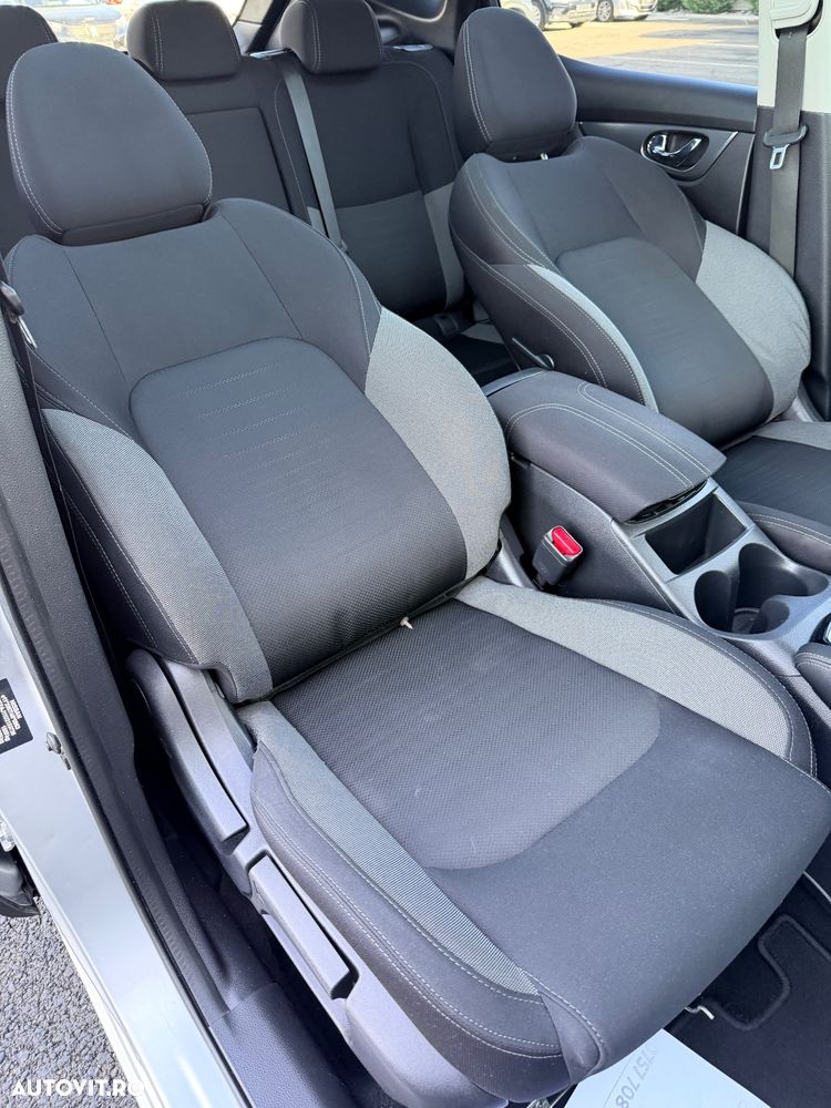 Nissan Qashqai 1.2 DIG-T Start/Stop N-Connecta - 17