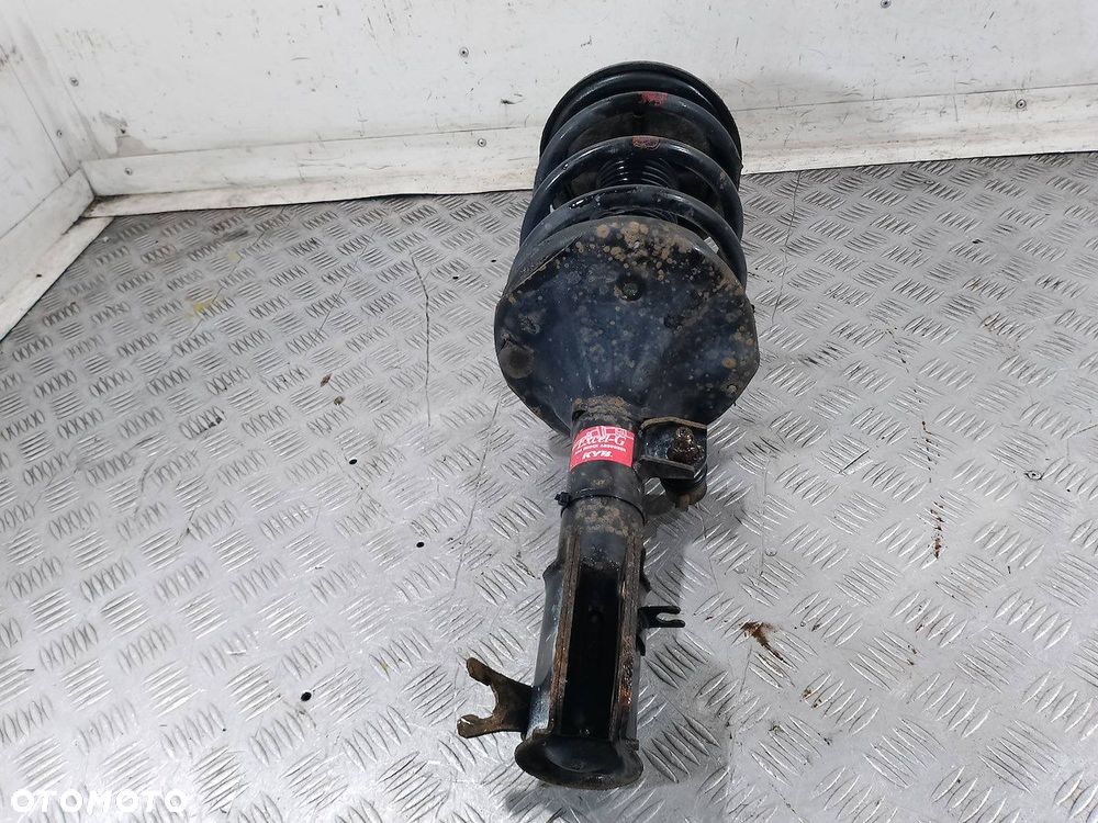 AMORTYZATOR PRZÓD LEWY HYUNDAI TUCSON 2.4 - 2