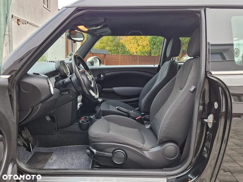 MINI Cooper D 50 Mayfair - 15