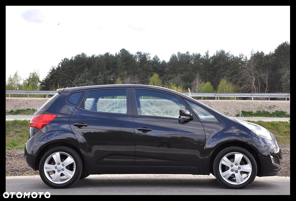 Kia Venga 1.4 CVVT Business Line - 20