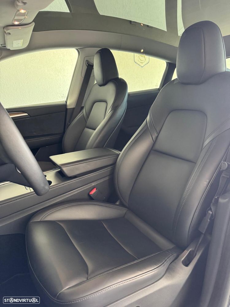 Tesla Model Y Performance Tração Integral - 25