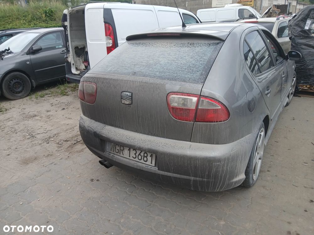 Seat Leon Cupra FR LS7U maska pokrywa silnika klapa bagażnika zderzak lampa reflektor pas przedni stop lampy halogeny przeciwmgłowe odblaski grill atrapa znaczek błotnik - 4