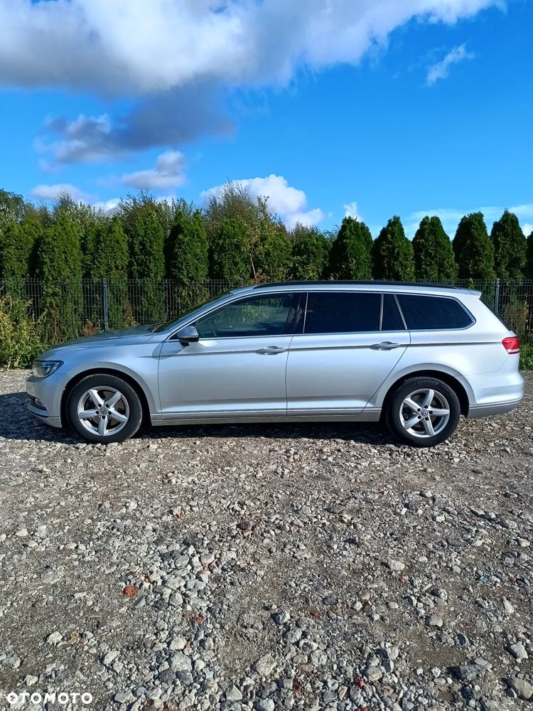 Volkswagen Passat 2016 photo 2