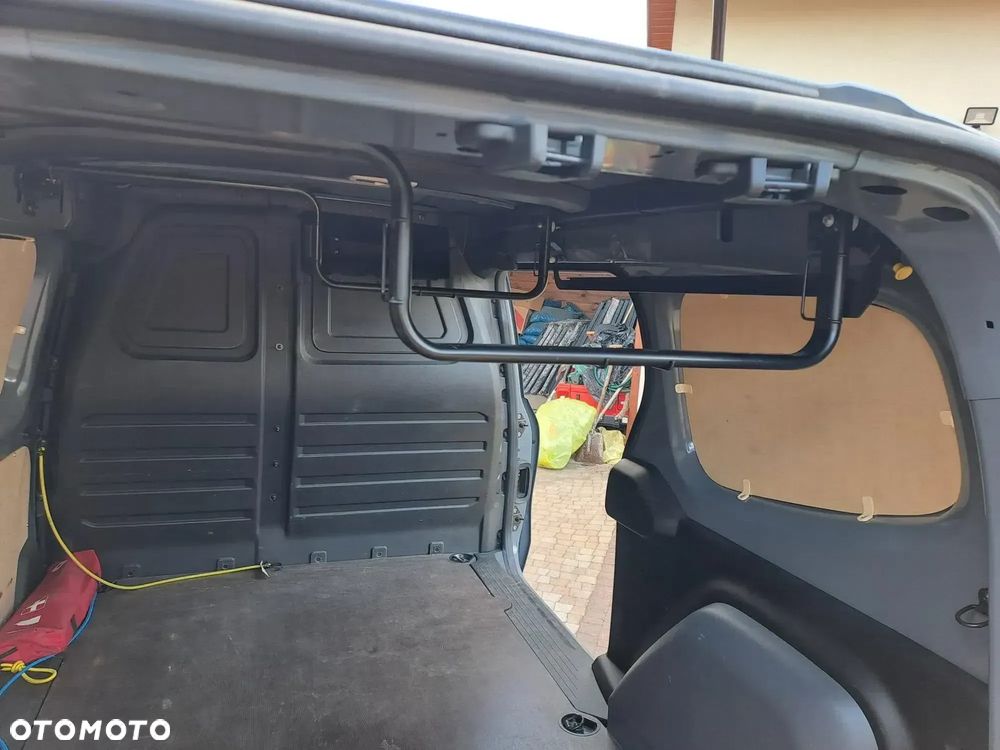 Renault KANGOO - 4