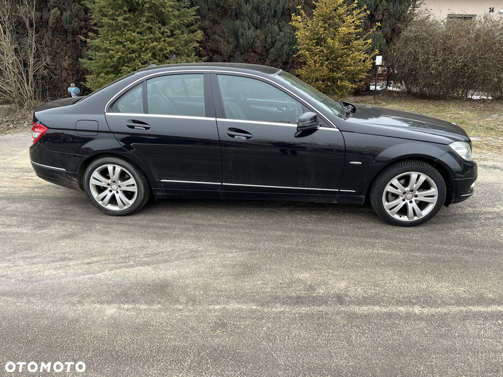 Mercedes-Benz Klasa C 220 CDI DPF Automatik BlueEFFICIENCY Avantgarde - 7