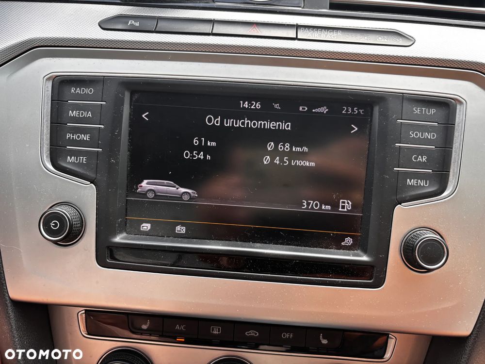 Volkswagen Passat 1.6 TDI (BlueMotion Technology) Trendline - 11