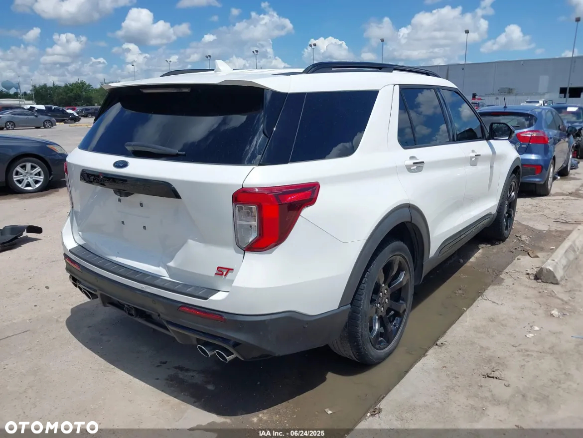 Ford Explorer - 8