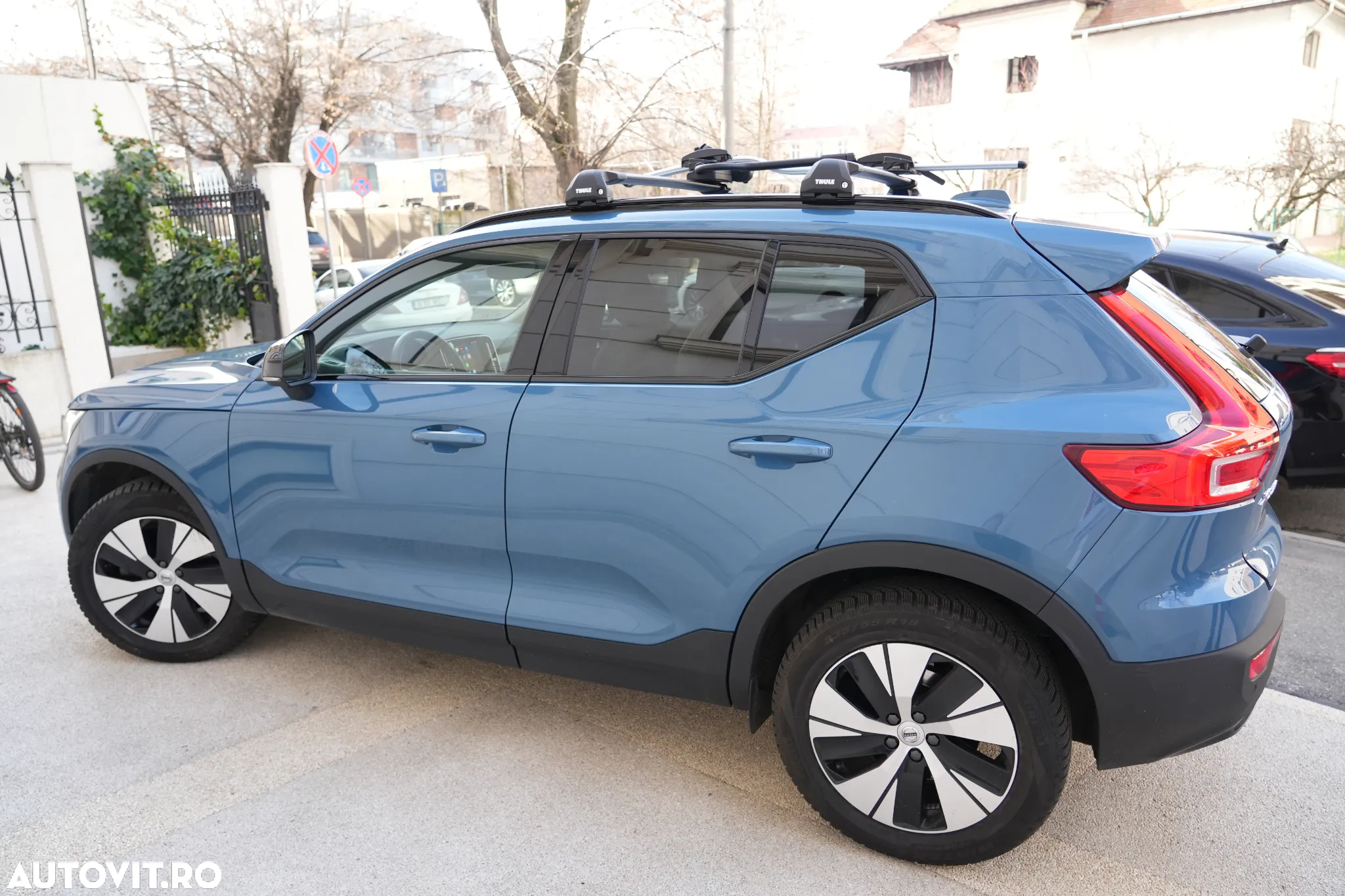 Volvo XC 40 B3 AT FWD MHEV Plus Dark - 3