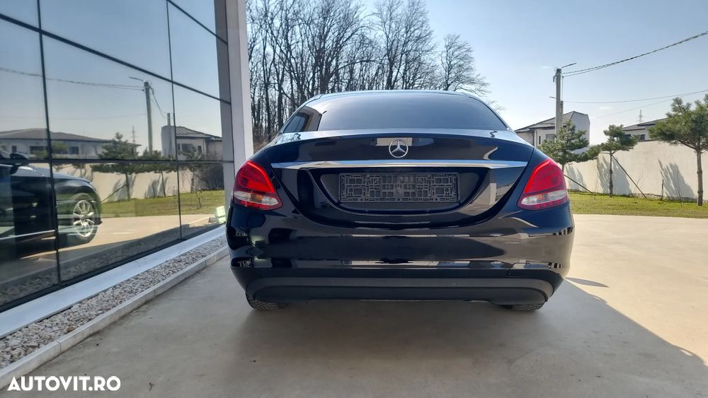 Mercedes-Benz C - 15