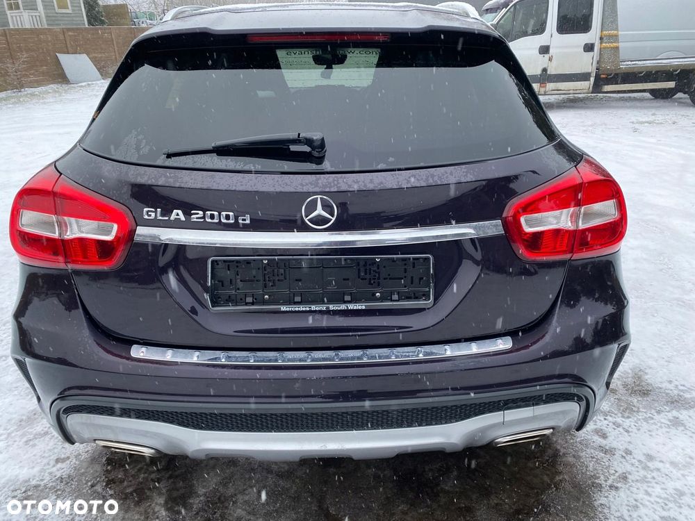 MERCEDES gla 156 tylna klapa kompletna kolor 592 igla - 1