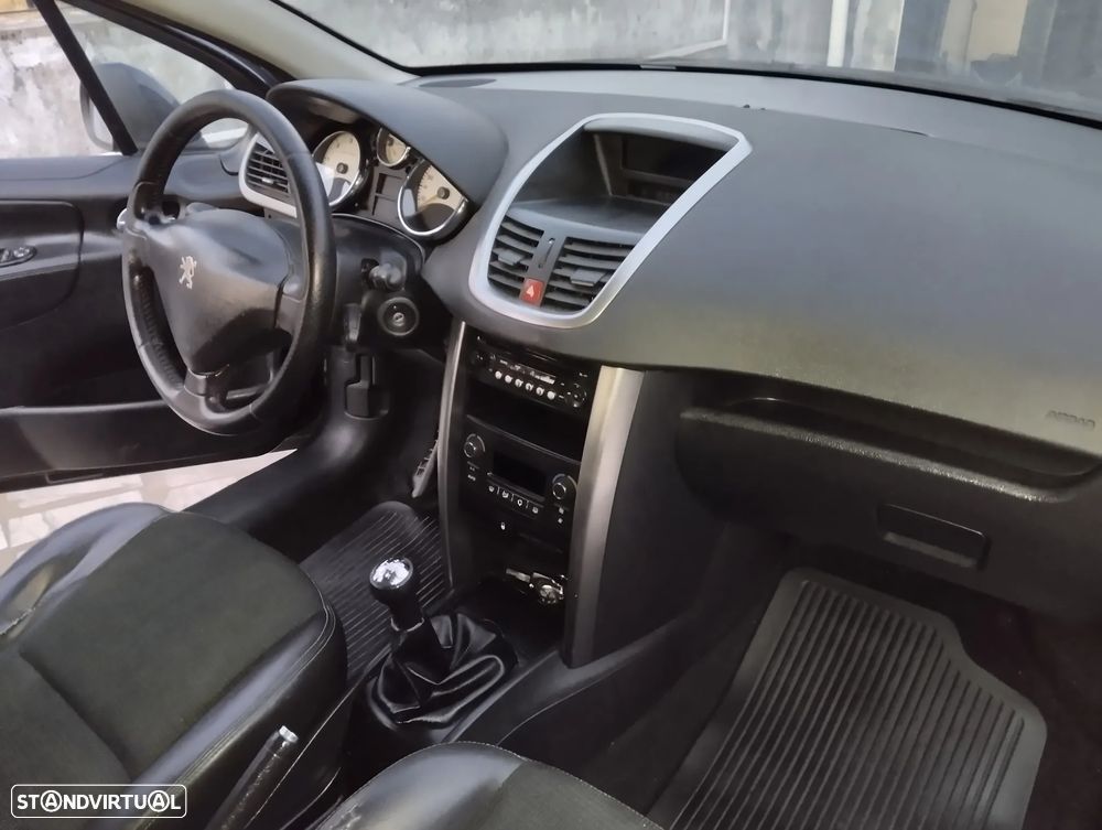 Peugeot 207 SW 1.6 HDi Outdoor - 4