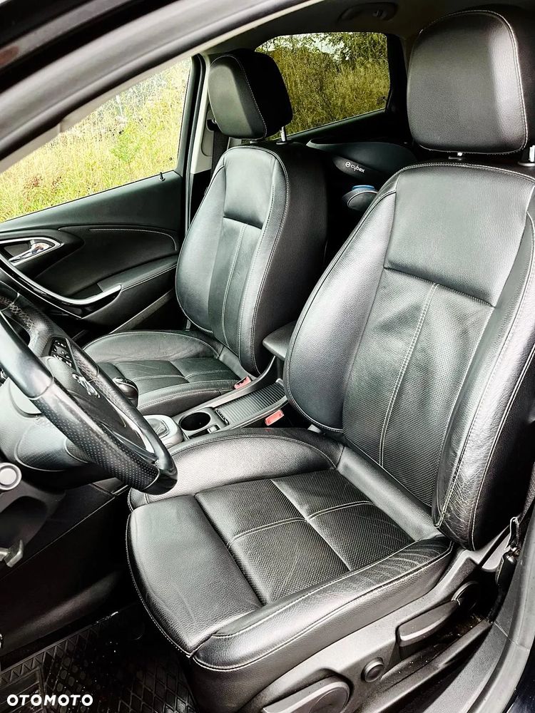 Opel Astra IV 1.6 T Cosmo - 14