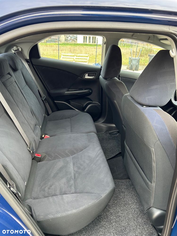 Honda Civic 1.8 i-VTEC Sport - 22