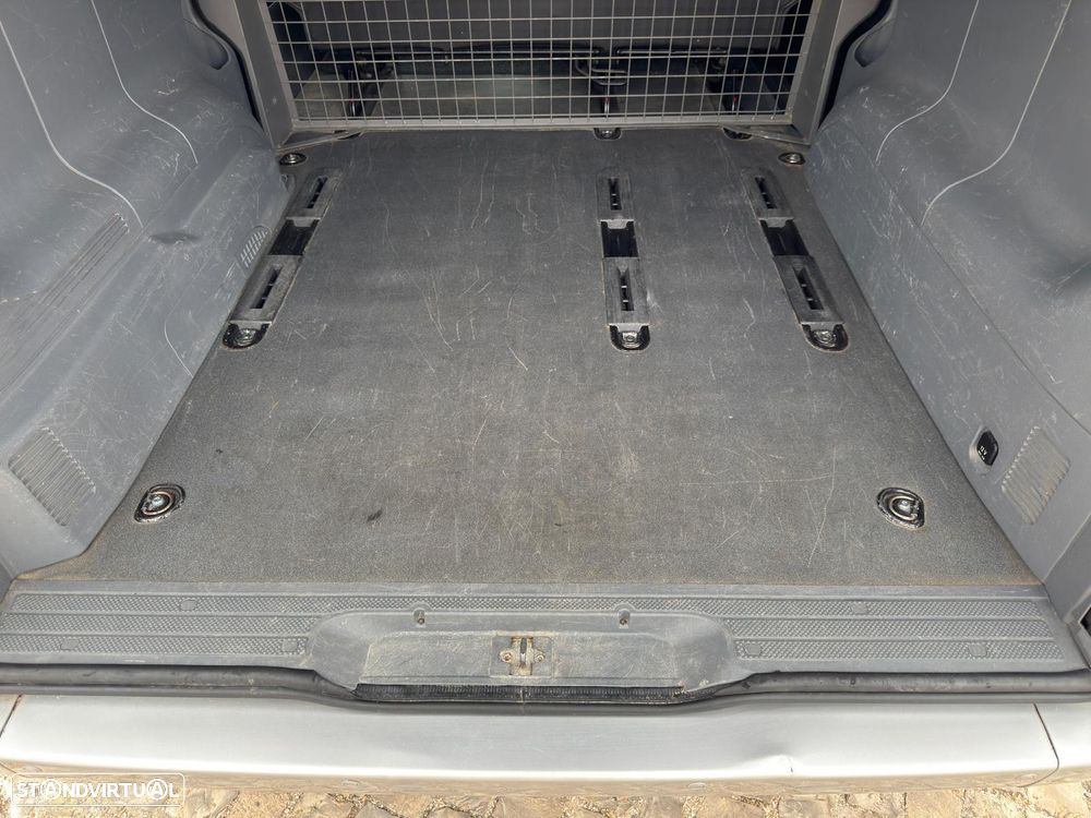 Mercedes-Benz Vito 111 CDi/32 6L - 11