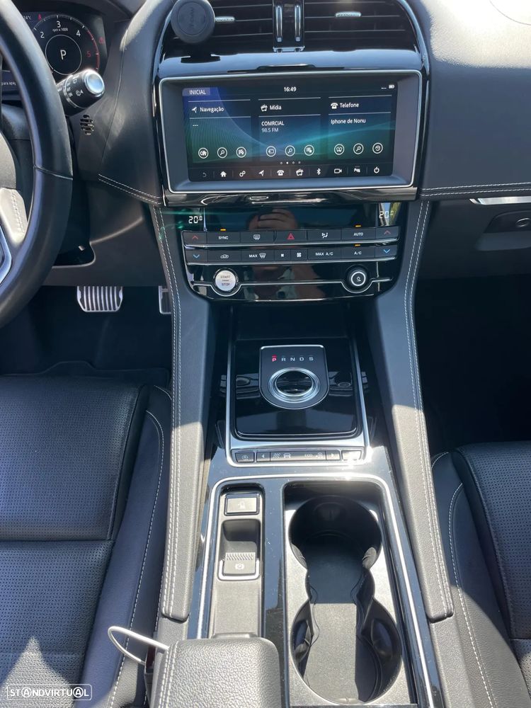 Jaguar F-Pace 2.0 i4D R-Sport Aut. - 10