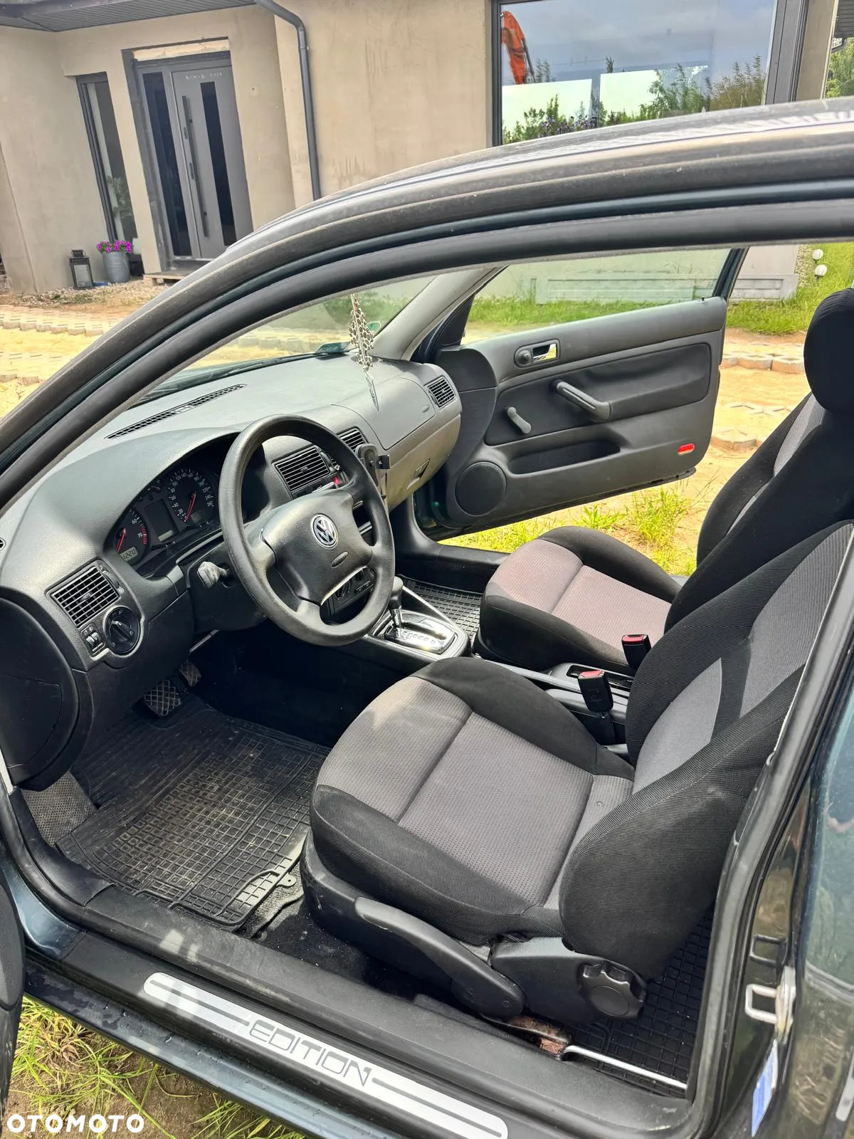 Volkswagen Golf - 8