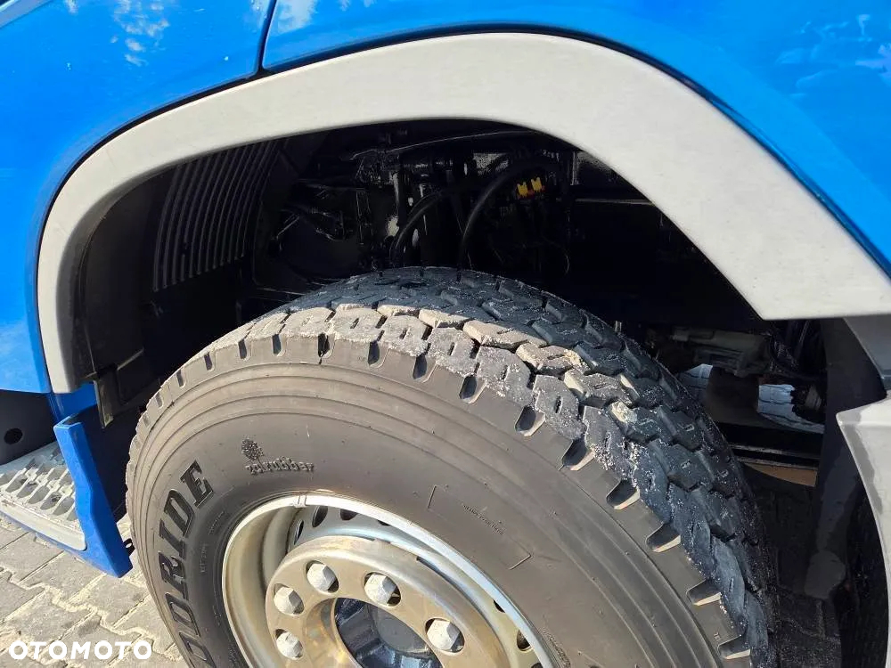 Volvo do drewna drzewa lasu kłoda stos - 10