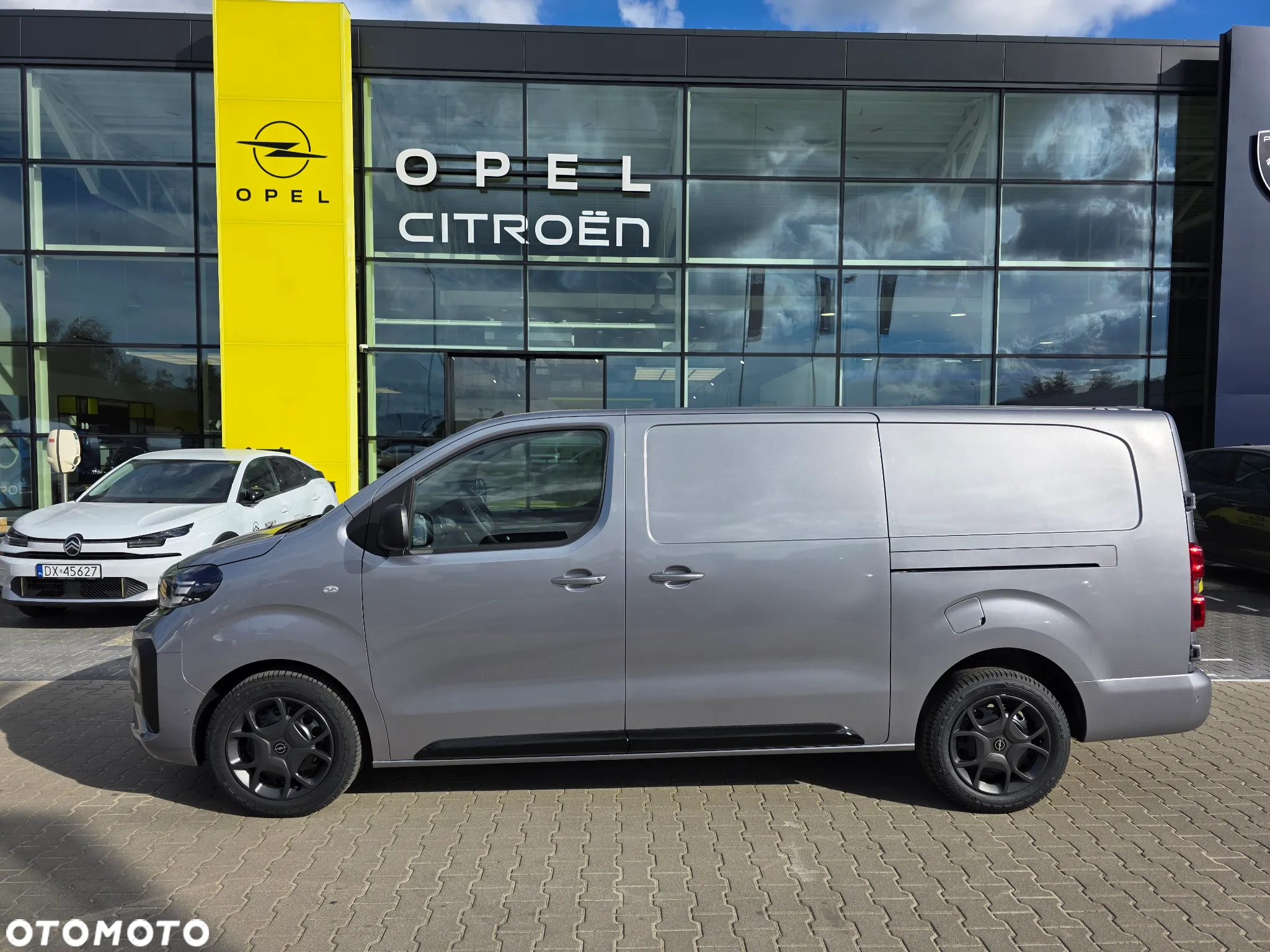 Opel Vivaro - 2