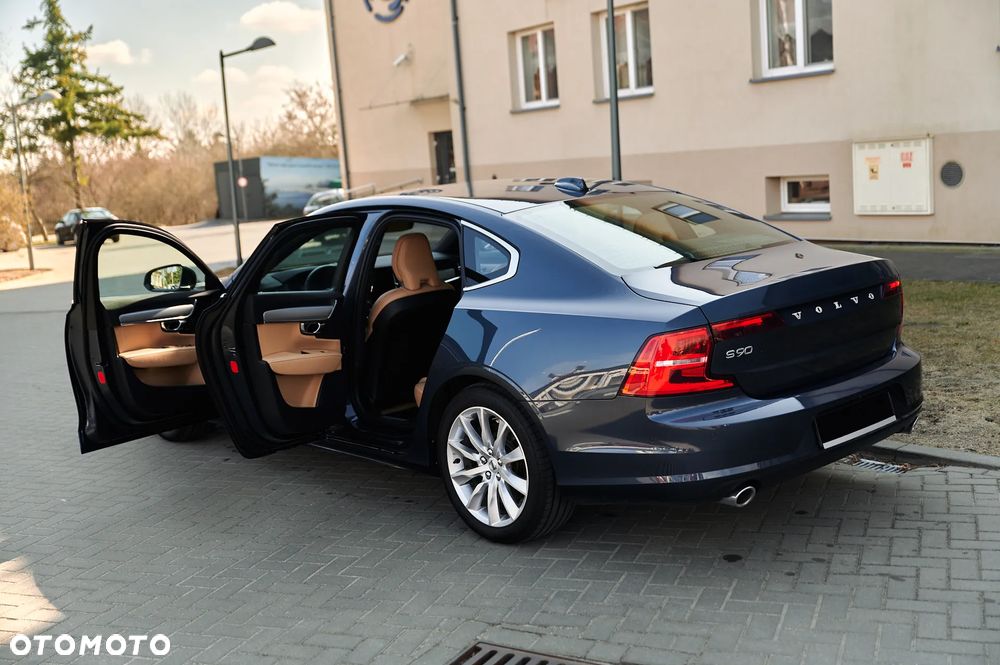 Volvo S90 - 23