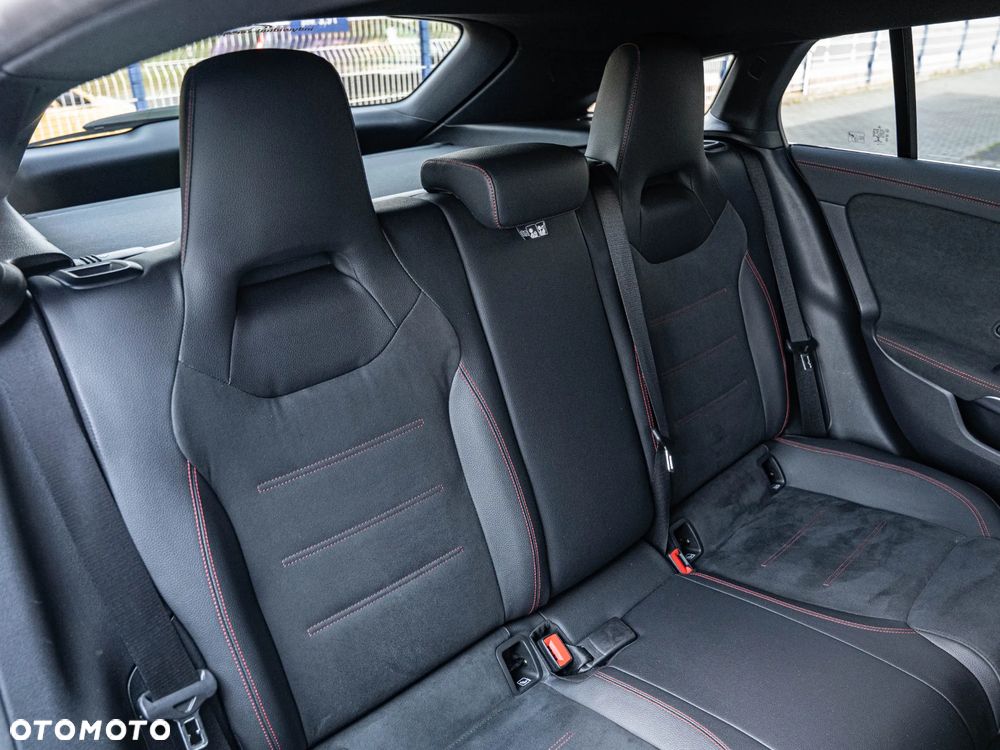 Mercedes-Benz CLA 200 d Shooting Brake 8G-DCT AMG Line Advanced Plus - 28