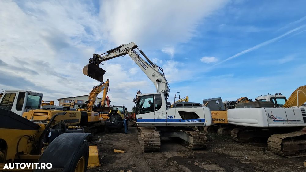 Liebherr R 924 Excavator pe senile - 15