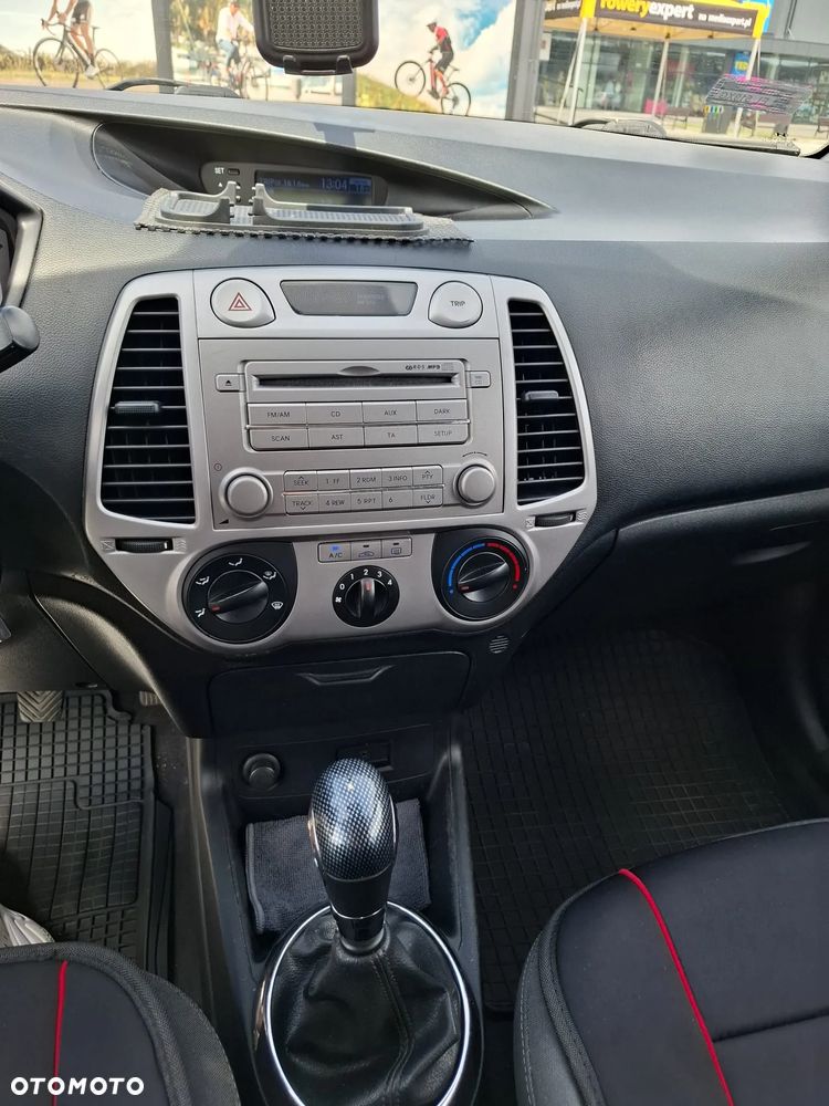 Hyundai i20 - 10