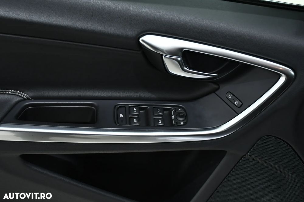 Volvo V60 D2 Start-Stop Momentum - 26