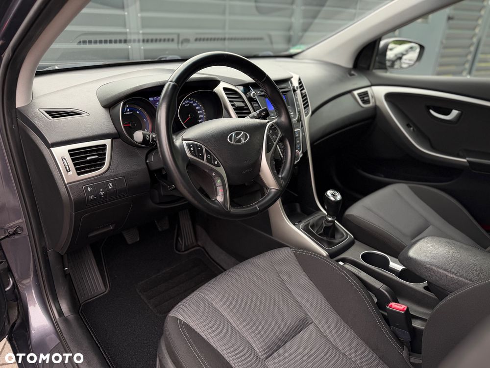 Hyundai i30 1.6 CRDi Premium - 11