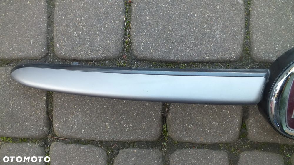 Atrapa zderzaka logo Fiat 500 L - 2