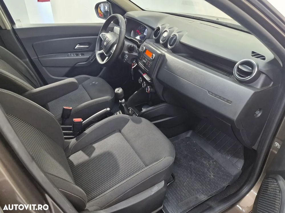 Dacia Duster 1.5 Blue dCi 4WD Comfort - 11