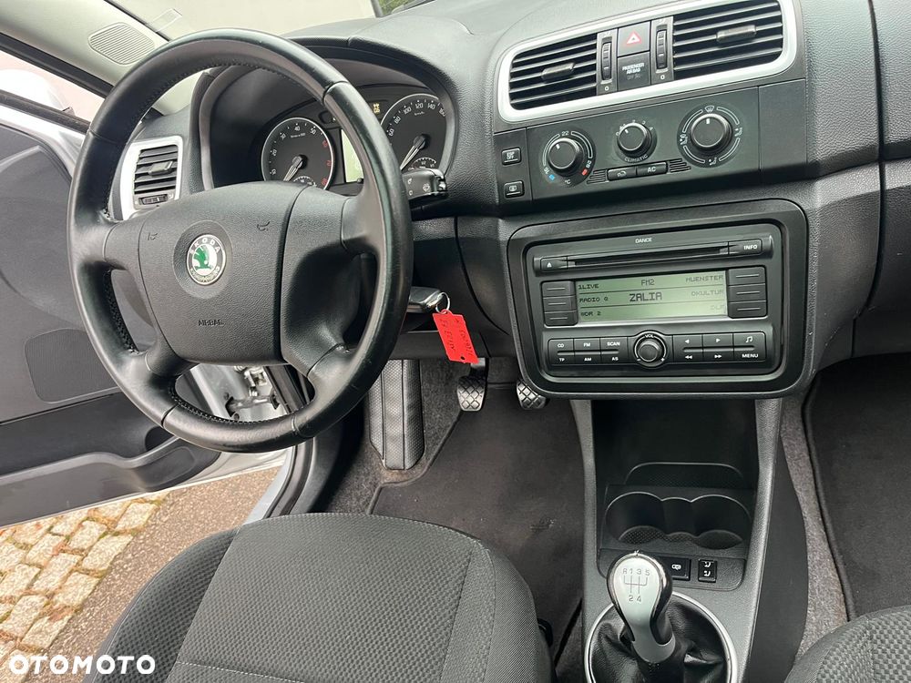 Skoda Roomster 1.6 16V - 19