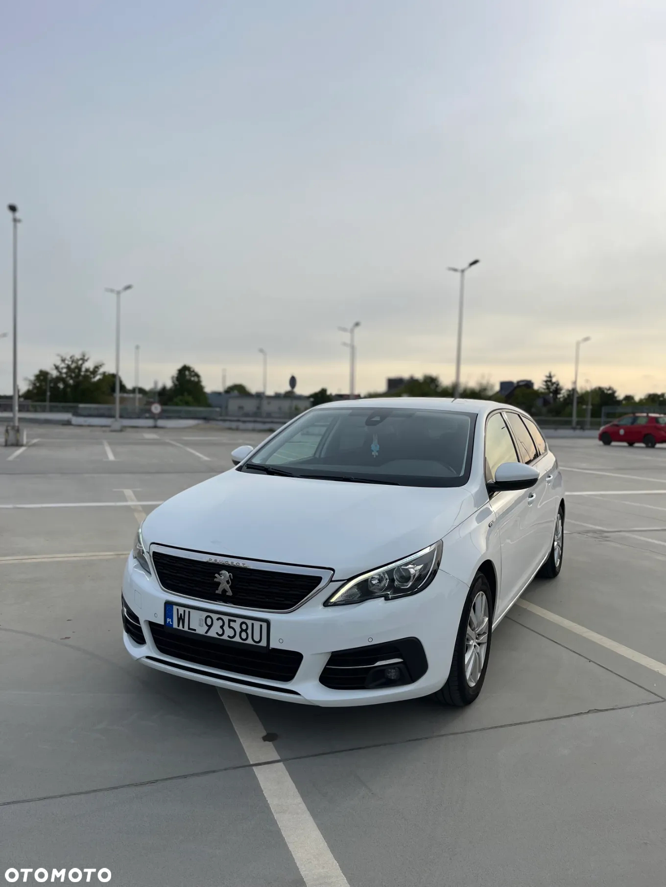 Peugeot 308 1.5 BlueHDi Allure Pack S&S - 14