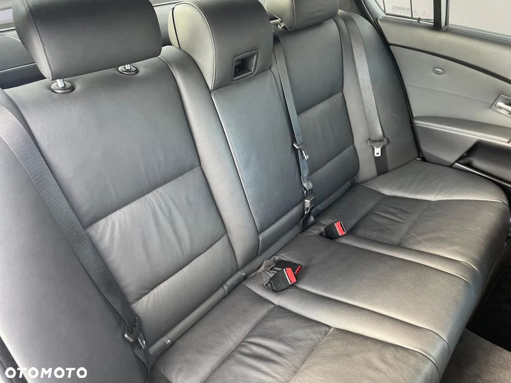 BMW Seria 5 530i - 34
