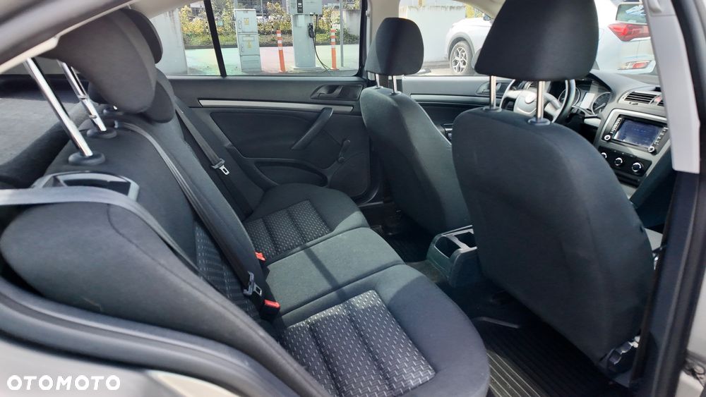 Skoda Octavia 1.4 TSI Ambition - 10