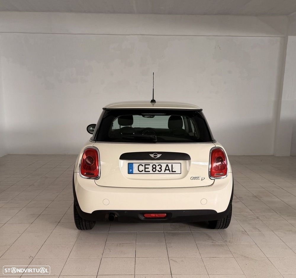 MINI 3 Portas One D - 6