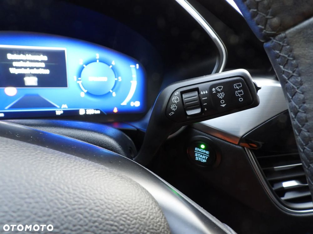 Ford Kuga - 31