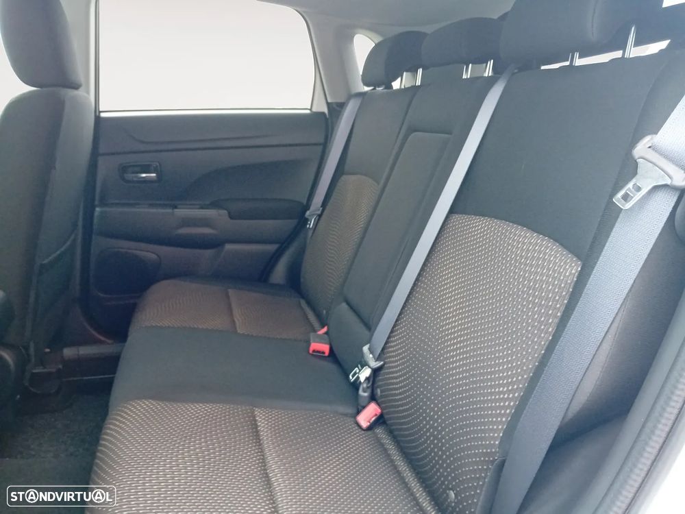 Mitsubishi ASX 1.6 Intense - 15