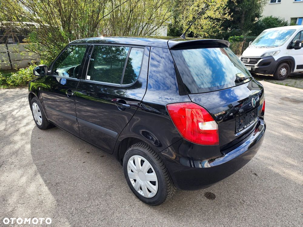 Skoda Fabia 1.2 HTP Ambiente - 6