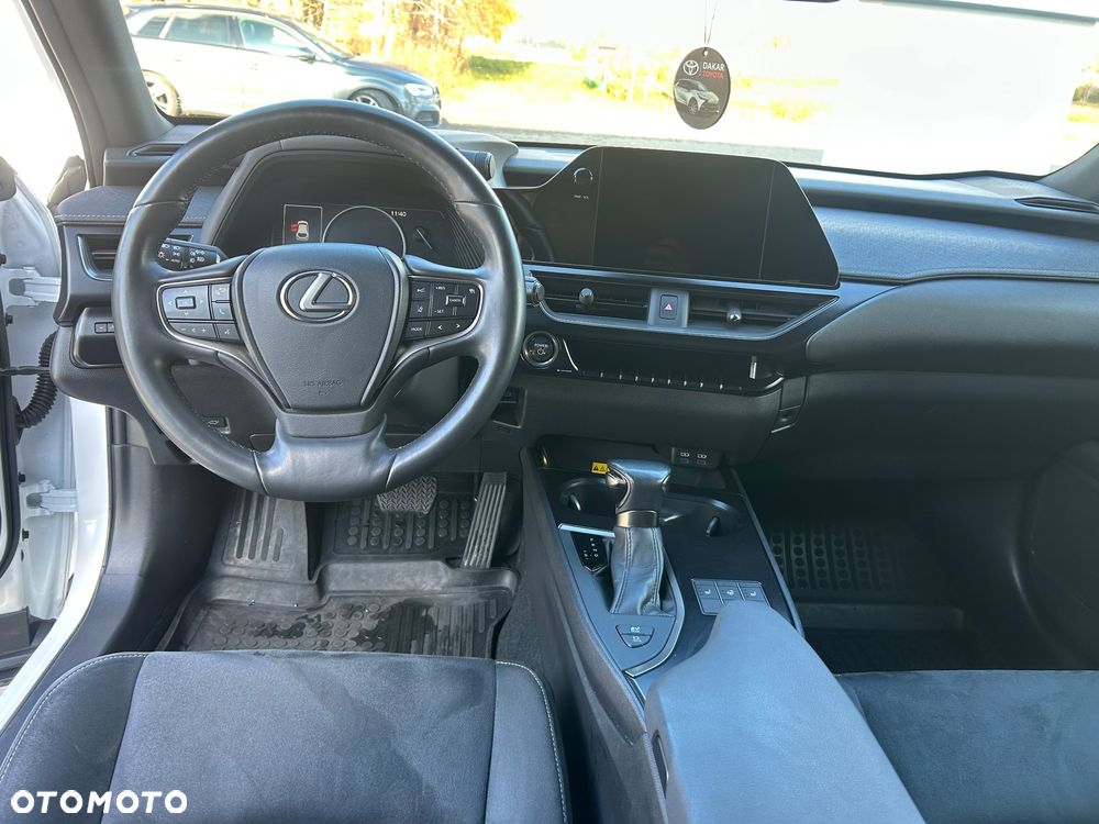 Lexus UX 250h GPF Business 2WD - 8