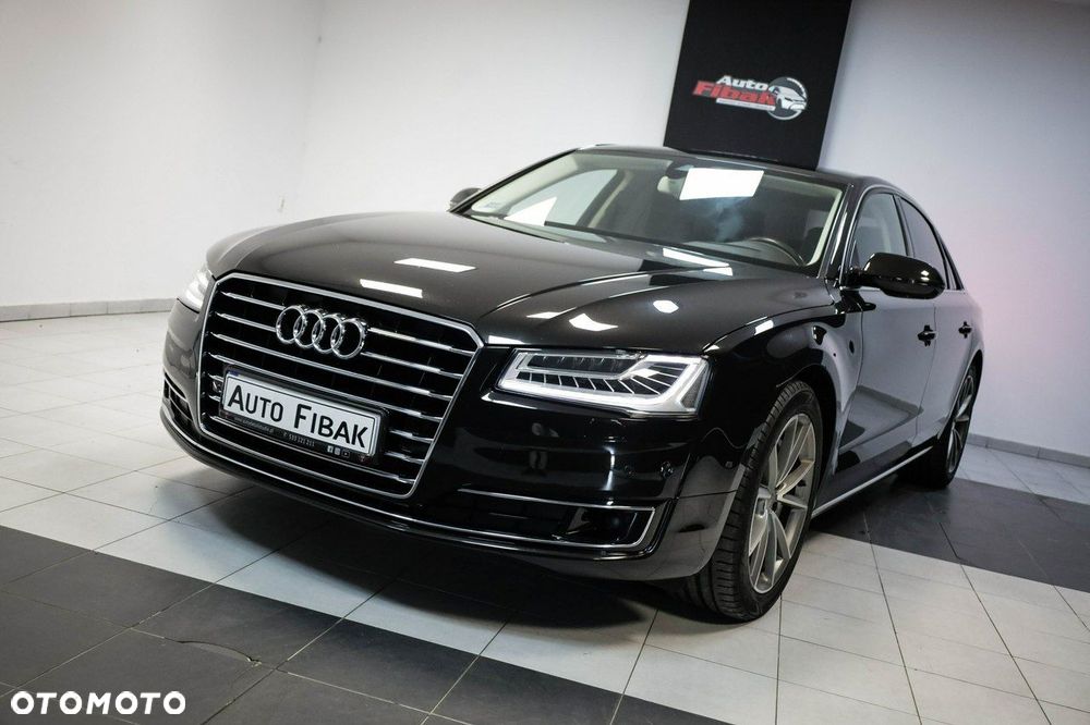 Audi A8 - 4