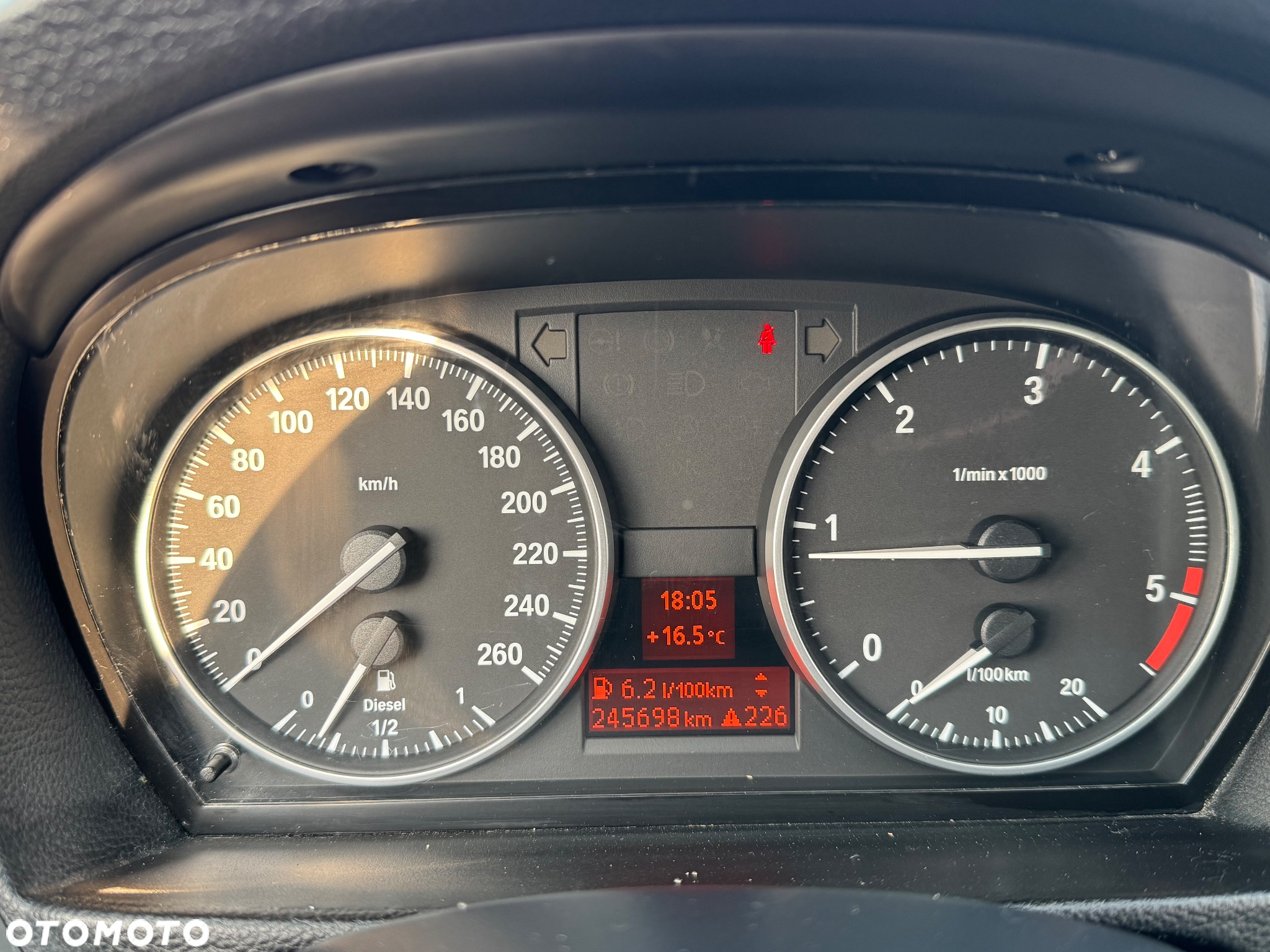 BMW Seria 3 318d - 11