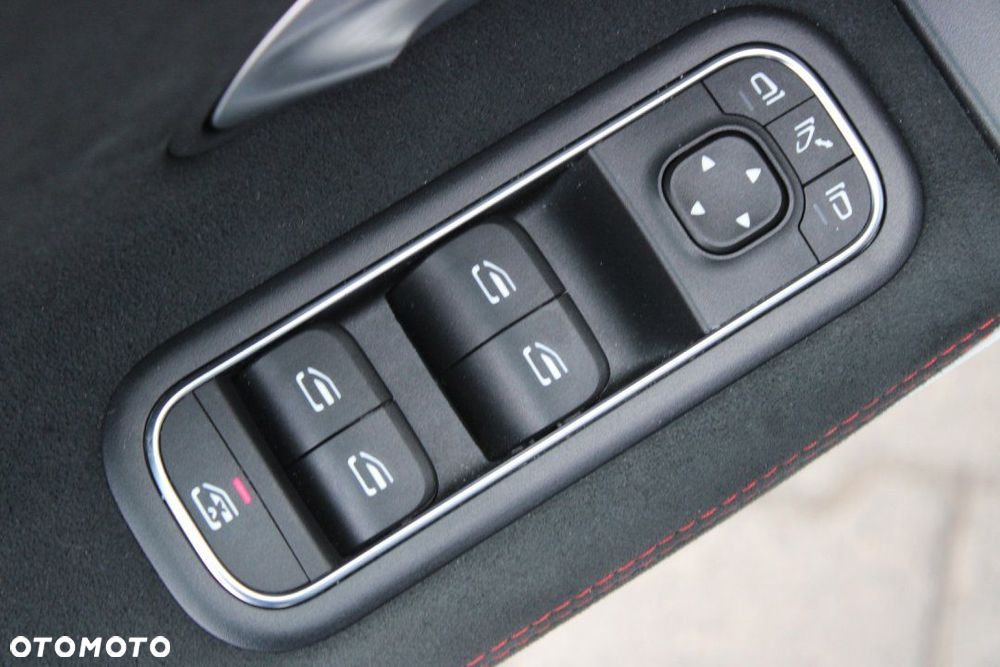 Mercedes-Benz CLA - 23