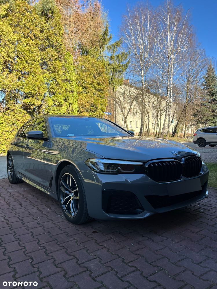 BMW Seria 5 520d xDrive M Sport sport - 2