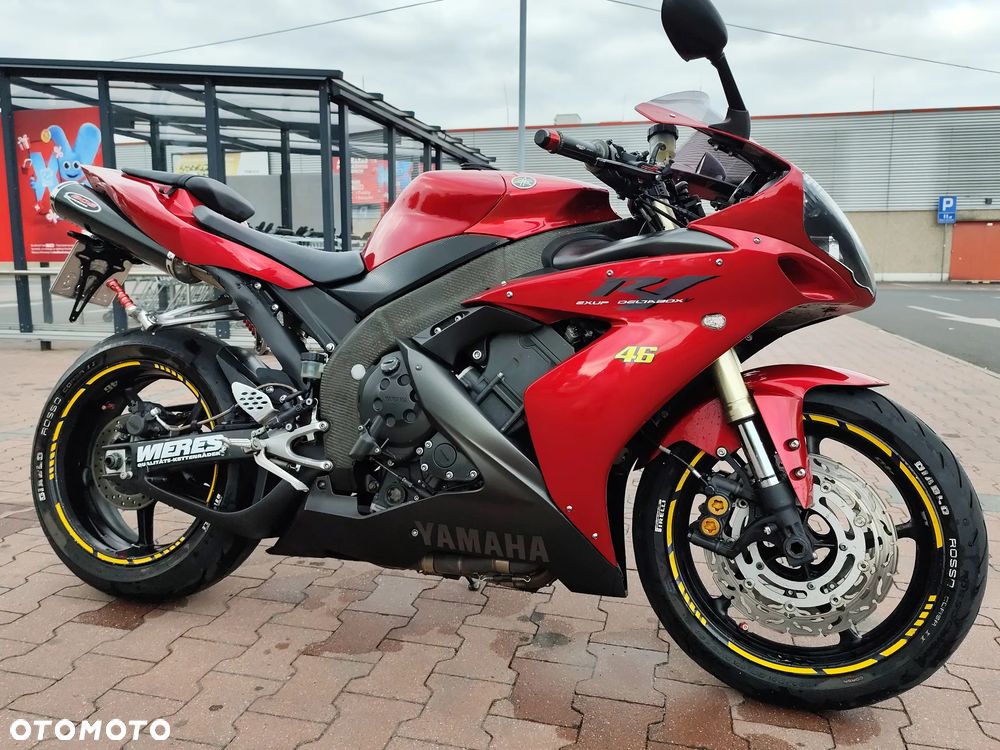Yamaha R1 - 5